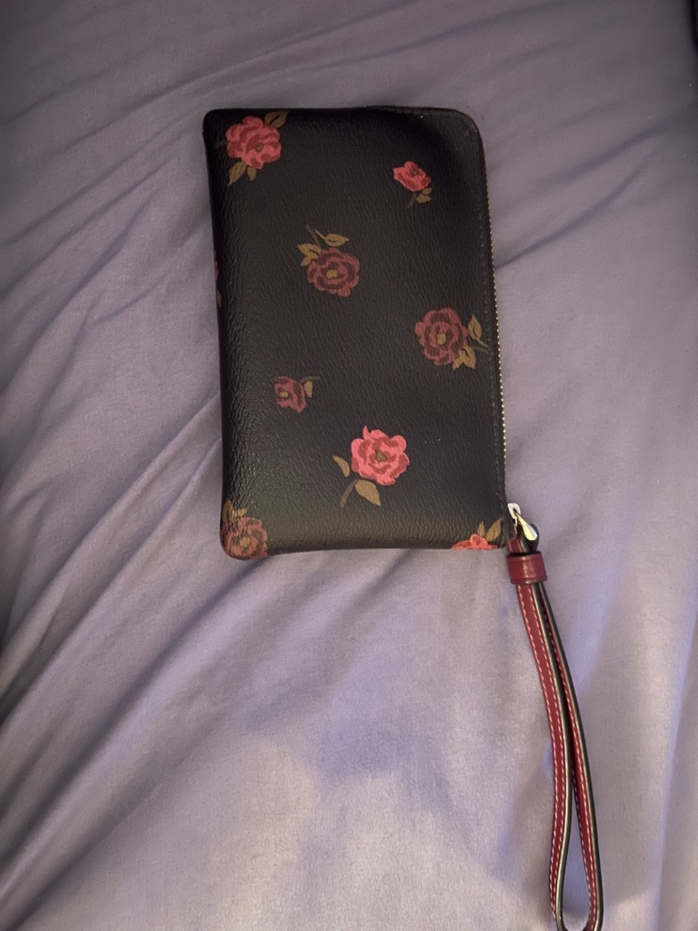 Coach Black Floral Zip Wristlet with Red Rose Print - Picture 2 of 3